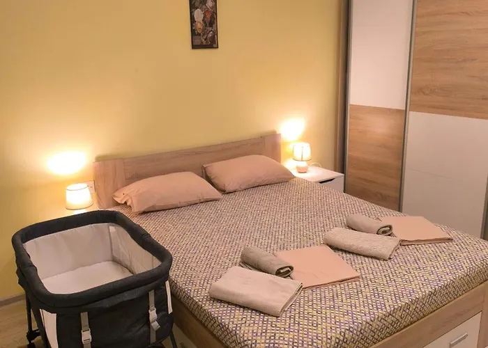 Krasi 1 - With Hydrophore System 公寓 普列文